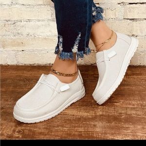 Emery Rose Lace-Up design slip on sneakers